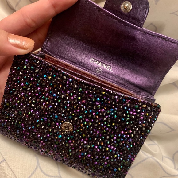 ❌TRADED❌NFS Chanel iridescent purple strassed card - Picture 6 of 13